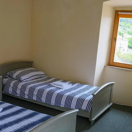 Tome's Place Couette-café